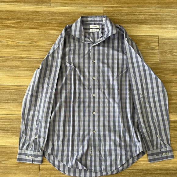 Men’s Button Down - Picture 3 of 8